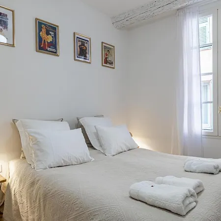 Apartment Chez Collette - Luxury In The Old *